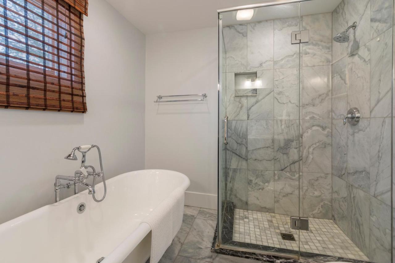 Gorgeous Downtown Bungalow, Walk Everywhere!!! Lake Geneva Eksteriør bilde